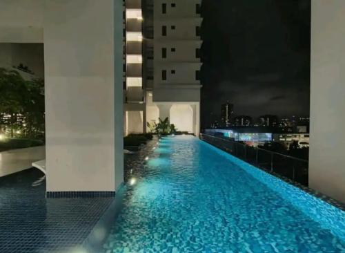 Piscina en o cerca de Bright Cozy Home & Welcoming Stay WI-FI VIM3 at Manjalara