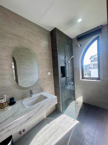 Ένα μπάνιο στο Sky View