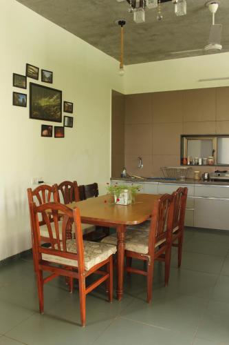 Kuchyň nebo kuchyňský kout v ubytování BK's Villa at Kensville Golf & Country Club