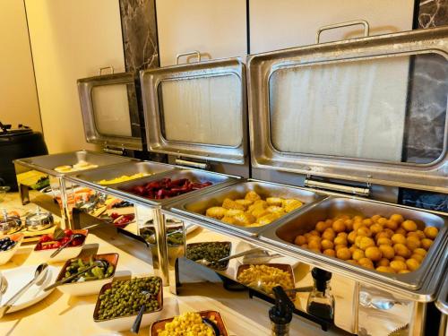 Jídlo v hotelu nebo okolí