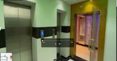 Kuchyň nebo kuchyňský kout v ubytování Hotel The Manha LTD Purana Paltan