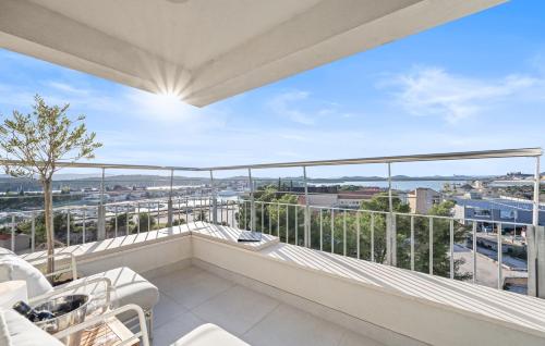 SUITE 65 Šibenik Sea view & garage parking