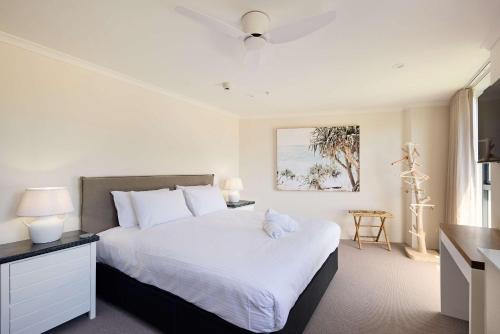 Ένα ή περισσότερα κρεβάτια σε δωμάτιο στο King Bed Studios at Manly - 3min walk to Corso & Manly Beach