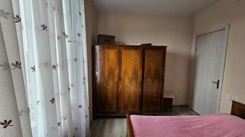 Een bed of bedden in een kamer bij Khatuna Home