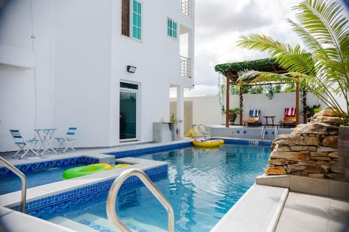 Πισίνα στο ή κοντά στο Hidden Gem in Tema 25