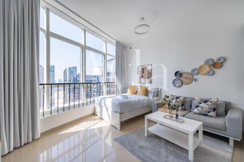 Designer Studio Minutes from Reem Mall