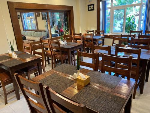 Εστιατόριο ή άλλο μέρος για φαγητό στο Hotel Fewa Suites Pvt Ltd
