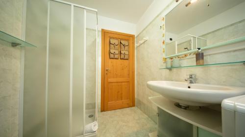 Ένα μπάνιο στο Meralda 4B Camoscio