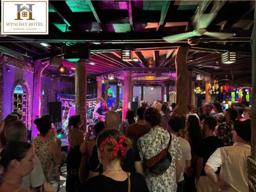 Hosté ubytování M'pai Bay Hotel