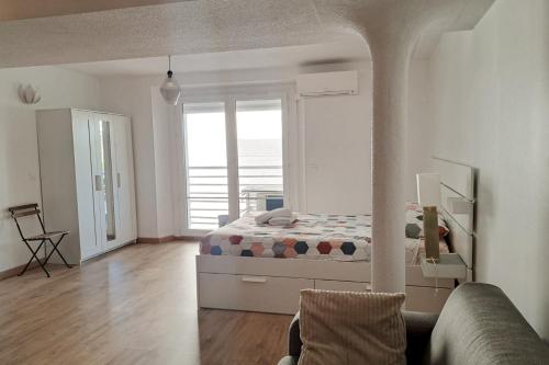 Posezení v ubytování Studio Near Cannes City Center with Air Conditioning and Parking - Benakey