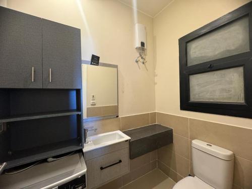 Koupelna v ubytování 3 bedrooms penthouse with sea view