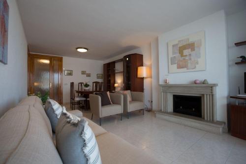 Photo de la galerie de l'établissement Harmony Seafront 365 by Can Ventet, à Port de Pollença