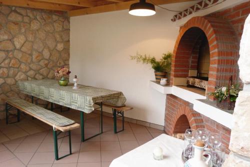 Apartments with a parking space Novi Vinodolski - 6567