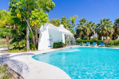 The Lagoon Apartment- Free Lagoon Access photo 8