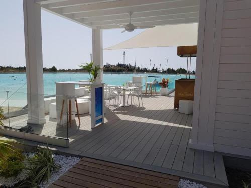 The Lagoon Apartment- Free Lagoon Access photo 12