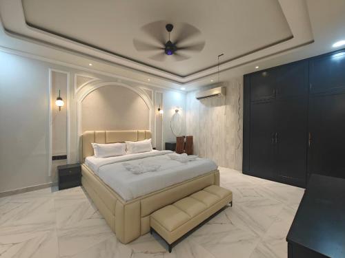 Postel nebo postele na pokoji v ubytování The Forest Hills Resort