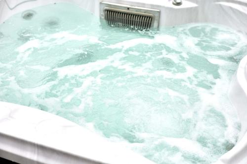 Lucky Lodge with Hot Tub photo 25
