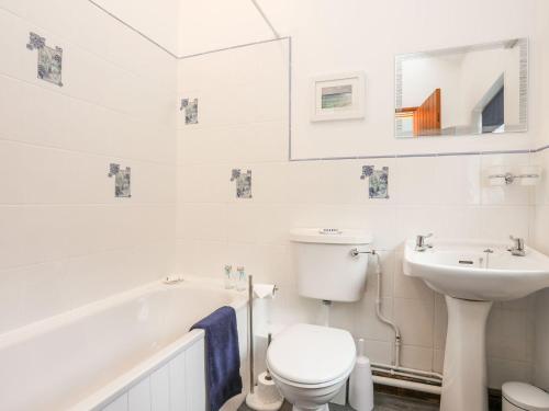 Ένα μπάνιο στο Bryn Bach