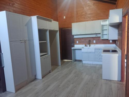 Η κουζίνα ή μικρή κουζίνα στο Casa praia