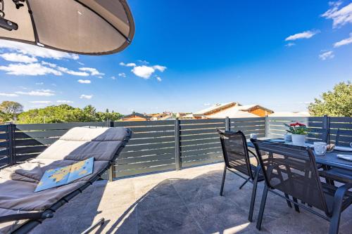 Apartments ES with Pool