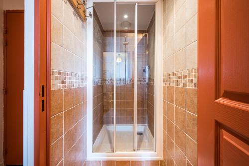 Et badeværelse på Les Alpages du Corbier B002