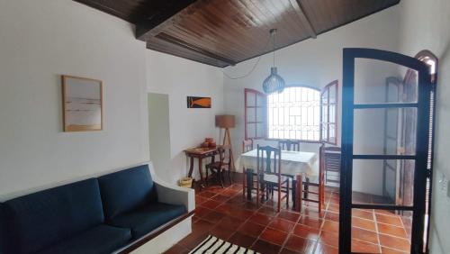 Posezení v ubytování Excelente casa com garagem no centro de Búzios!