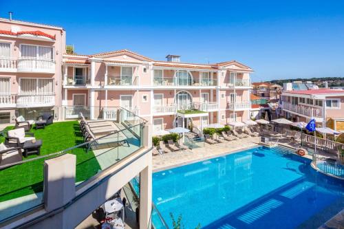 Bazén v ubytování Amarylis Resort nebo v jeho okolí