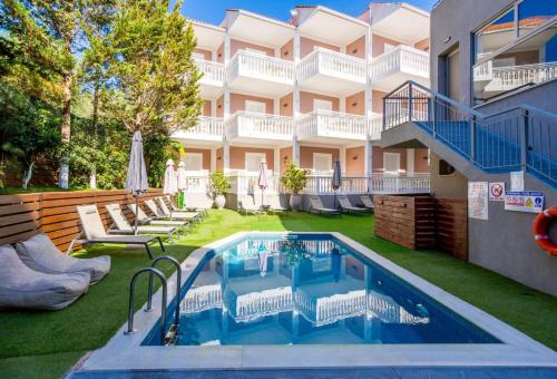 Bazén v ubytování Amarylis Resort nebo v jeho okolí