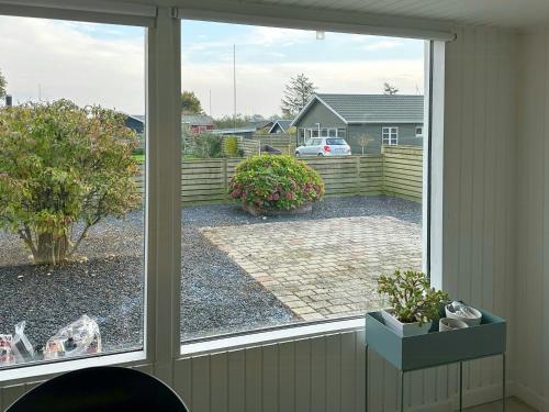 Jardín al aire libre en Family-Friendly Holiday Home Near Hasmark Beach