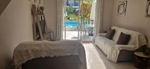 Postel nebo postele na pokoji v ubytování House C13 Ilios 2 Complex