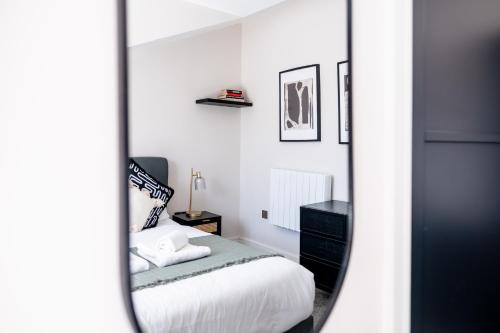 Luxury 4BDR House By Torr Property Group Contractors Accommodation With Free Gated Secure Parking & Private Patio Garden Liverpool photo 39