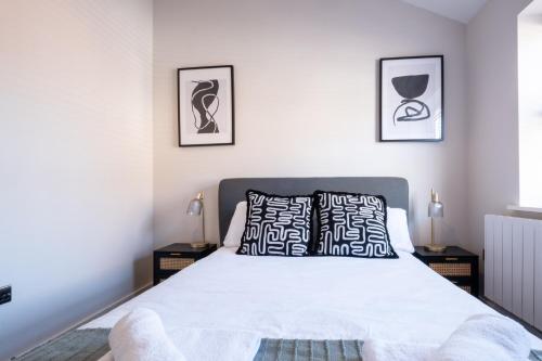 Luxury 4BDR House By Torr Property Group Contractors Accommodation With Free Gated Secure Parking & Private Patio Garden Liverpool photo 77