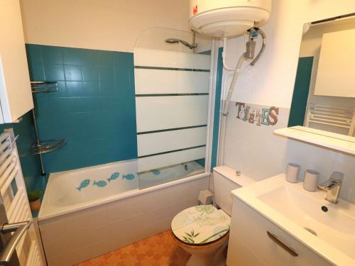 Spacieux 2 pièces avec terrasse, piscine et ascenseur à 400m de la plage