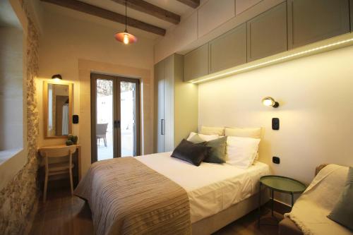 Posteľ alebo postele v izbe v ubytovaní Villa Pefka, By Hellocrete