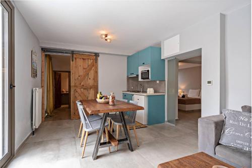 Casa Sofia Apt#1, By Hellocrete