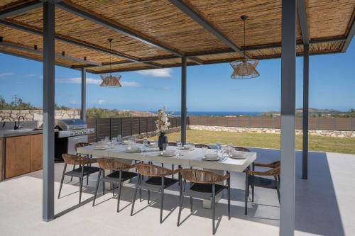 Olive Hill Villa, By Hellocrete