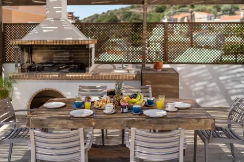 Casa Sofia Apt#2, By Hellocrete