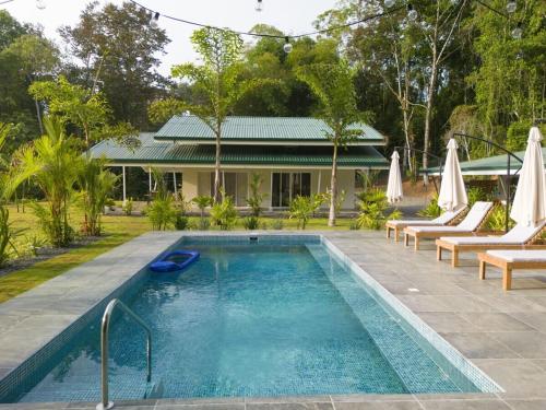 Bazén v ubytování Paradiselodge - Casa Linda nebo v jeho okolí