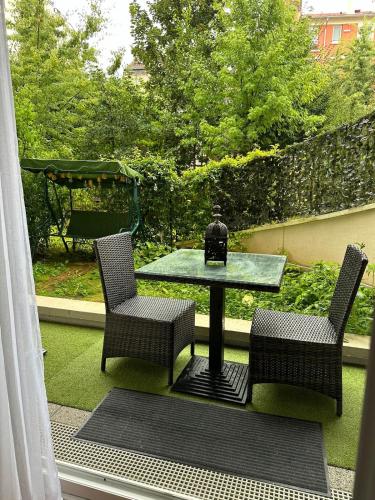 Сад в Large flat close to Paris with Free parking