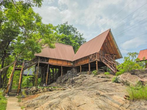 Budova, kde se chata nachází