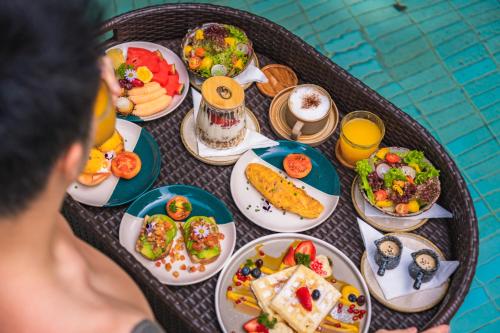 Jídlo v rezortu nebo okolí