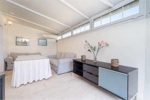 Spacious apartment Garage 3BR2BH Terrace-Alfalfa