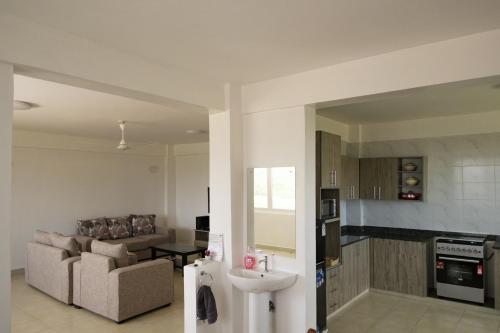 Η κουζίνα ή μικρή κουζίνα στο Tsavo Zurani