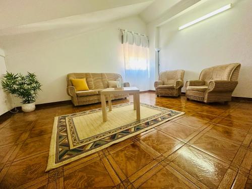 Un lugar para sentarse en Alvão Sunrise - Natural Park