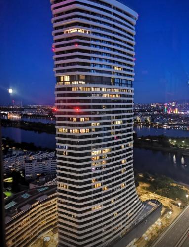 Wellness Oase direkt an der Donau - 22 Bezirk - nahe ACV Austria Center Vienna - VIC Vienna International Center - UNO