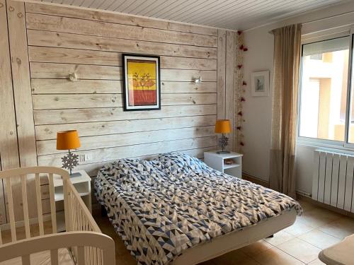 Bel Appartement Face à la mer, au RDC d'une maison en cours de classement meublé, 4 couchages, WIFI, PORTIRAGNES PLAGE LXBFM26