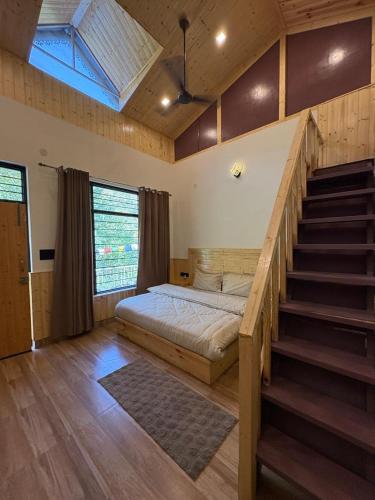 Ένα ή περισσότερα κρεβάτια σε δωμάτιο στο Whistling Woods