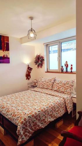 a bedroom with a bed and a window at LGBTQ-Double room in London