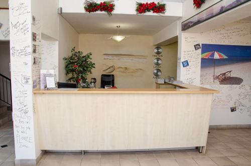 Ο χώρος του λόμπι ή της ρεσεψιόν στο Seashells Holiday Apartments and Conference Centre