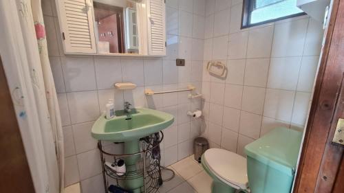 Ένα μπάνιο στο Hermosa casa vista al mar